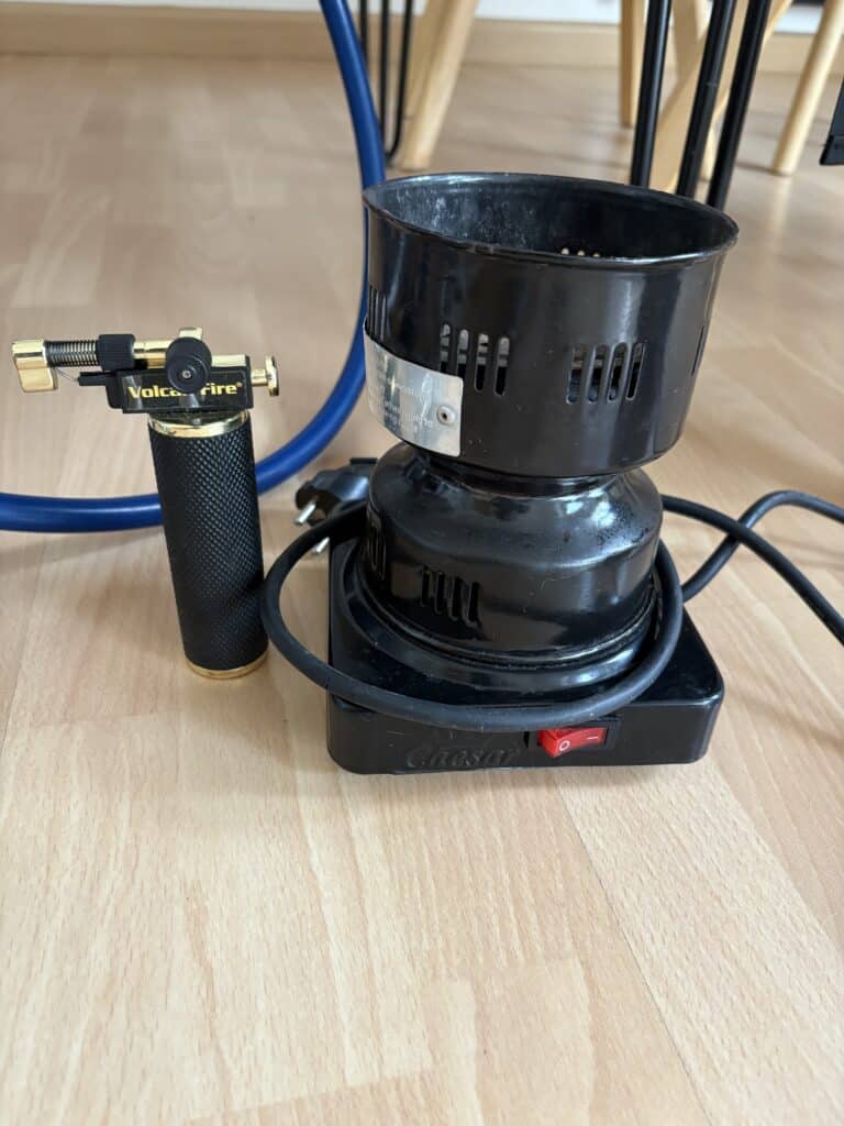 Hochwertiges Heizgerät für Shisha mit Zigarettenanzünder, ideal für unterwegs oder im Auto.