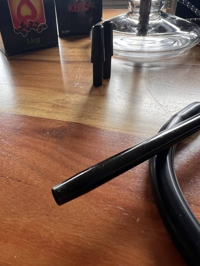Schwarzes Silikonschlauchstück für Shisha, flexible Rauchrohrverlängerung.