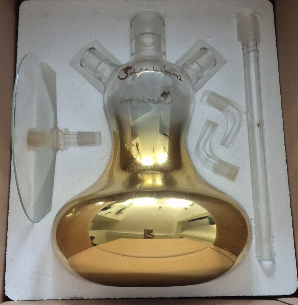 Shisha-Adapter mit verschiedenen Anschlüssen, komplett im Originalkarton.