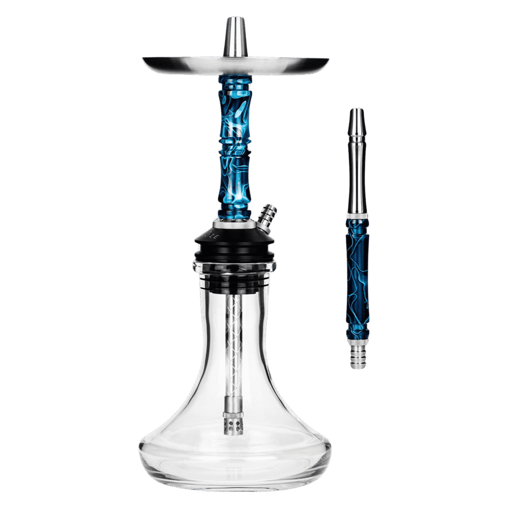 Moderne Shisha mit blauer Glasbowl und Metallteilen.