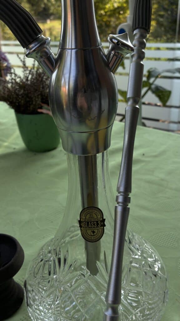 Edelstahl Shisha mit Glasbowl und Zubehör.