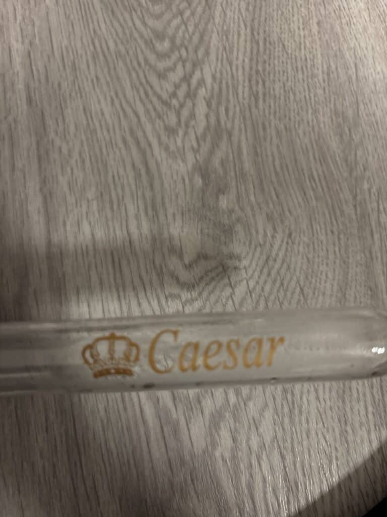 Transparente Glasbowl mit Caesar-Logo für Shisha.