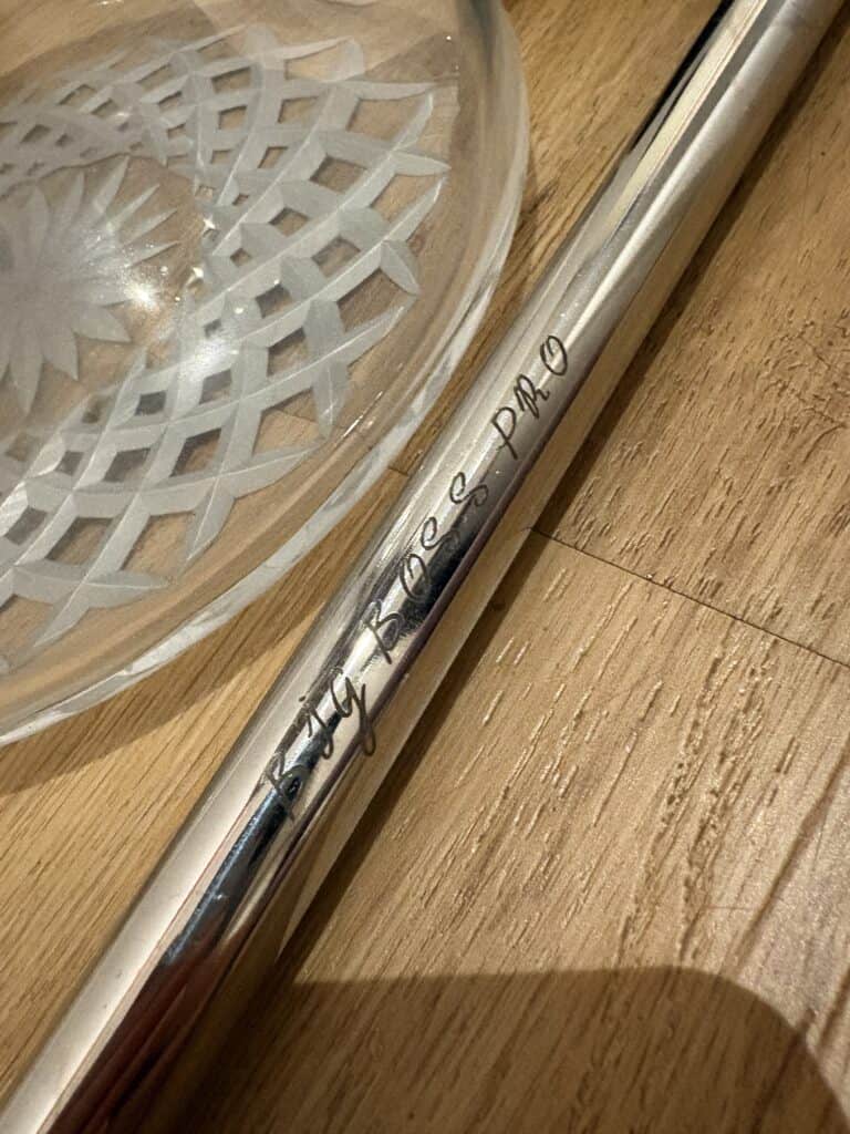 Metallrohr mit Gravur, geeignet für Shisha-Zubehör.