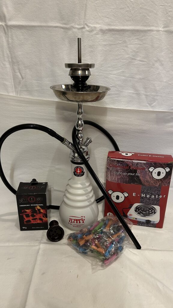 Elektrischer Heizstab für Shisha mit Heizkohle und Zubehör.