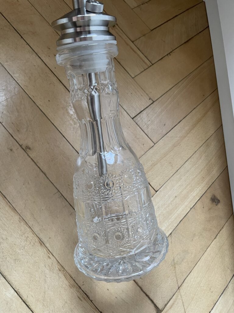 Transparente Glasbowl für Shisha mit Dekor.