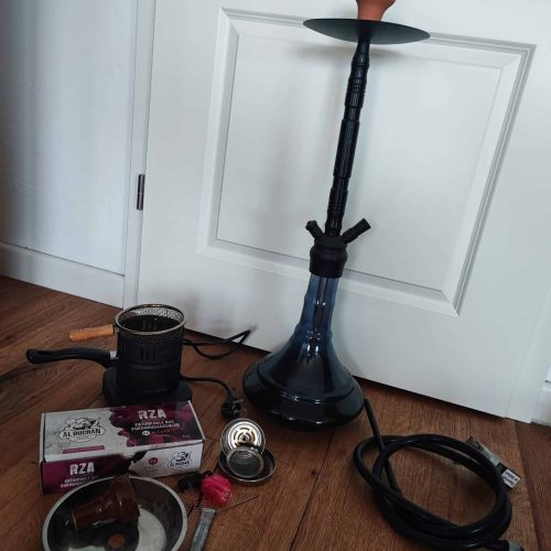 Rauch-Hookah mit Glas, Schlauch, Kohle und Zubehör, gebraucht, gut erhalten.
