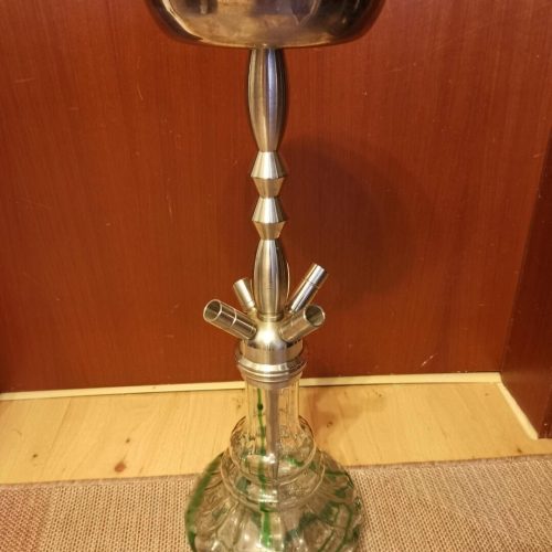 Rauch-Hookah aus Metall und Glas, ideal für Shisha-Liebhaber.