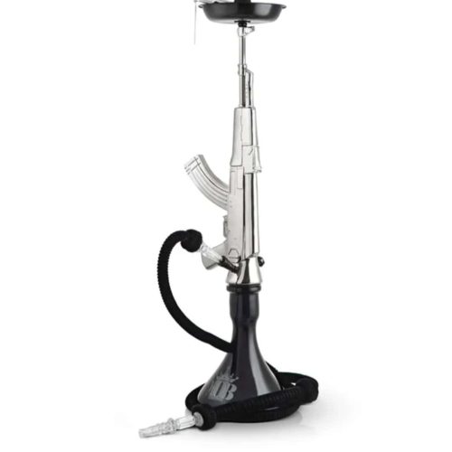 Rauchsäule mit Shisha, Schlauch und Kohleteller, ideal für Wasserpfeifen-Liebhaber.
