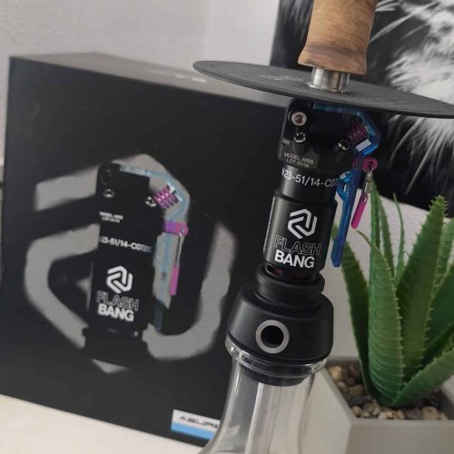 Rauchfackel mit Glasbong, Düse und Zubehör für Shisha-Liebhaber. Perfekt für den Gebrauch und Austau.