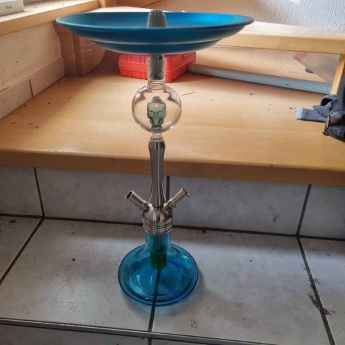 Wasserpfeife mit Rauchfackel, Shisha, Wasserpfeife.