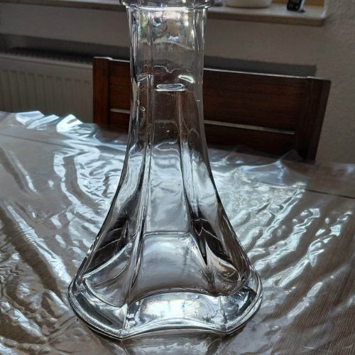 Transparente Glasbowl für Shisha mit breiter Basis.