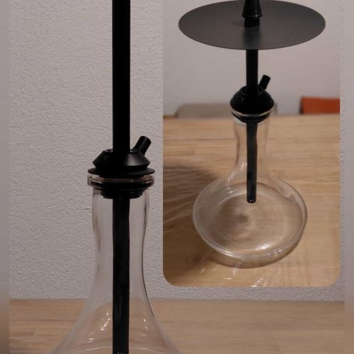 Transparente Glasbowl für Shisha mit Metallaufsatz und Halterung.