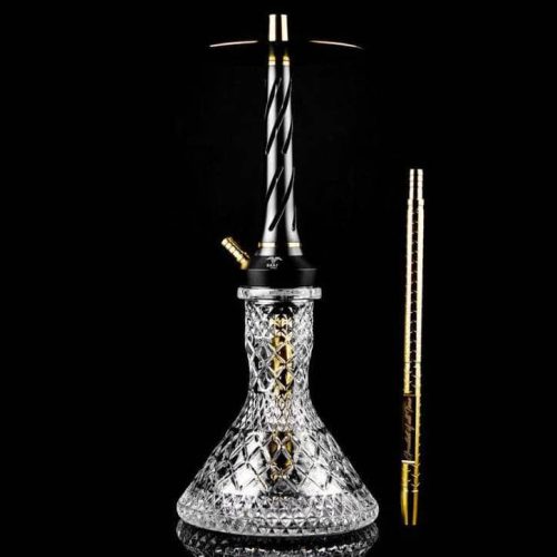 Elegante Shisha mit Kristallglasbowl und Metallrohren.
