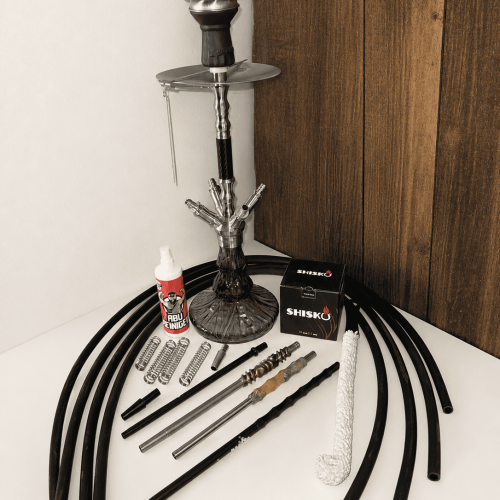 Verschiedene Shisha-Teile und Glasbowl für Shisha-Anzeigen.de.