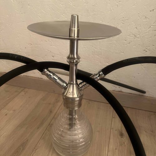 Rauchsäule mit Glasbase, Metallhaken und Schlauchanschluss für Shisha.
