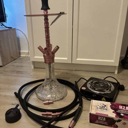 Rauchsäule mit Schlauch, Heizgerät und Zubehör für Shisha, ideal für Raucherlebnisse zu Hause.