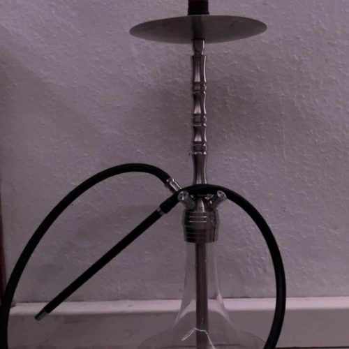 Rauchsäule mit Shisha, Wasserpfeife, Hookah, Glas, Zubehör, für Raucher.