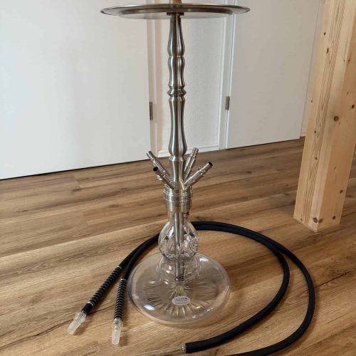 Raucherset mit Glasbowl, Metallstange und Schläuchen für Shisha.