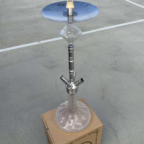 Rauchsäule mit Glasaufsatz auf Karton, ideal für Shisha-Events und Partys.