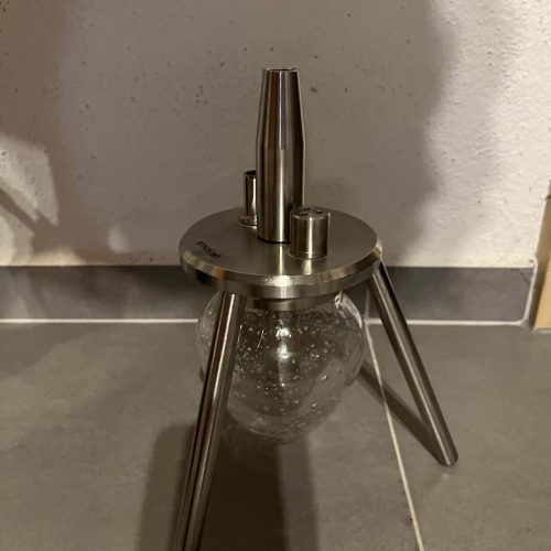 Shisha Zubehör mit Edelstahl und Glasdesign.