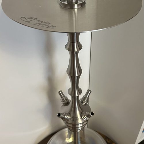 Edelstahl-Shisha mit Ablagefläche, hochwertiges Raucherset.