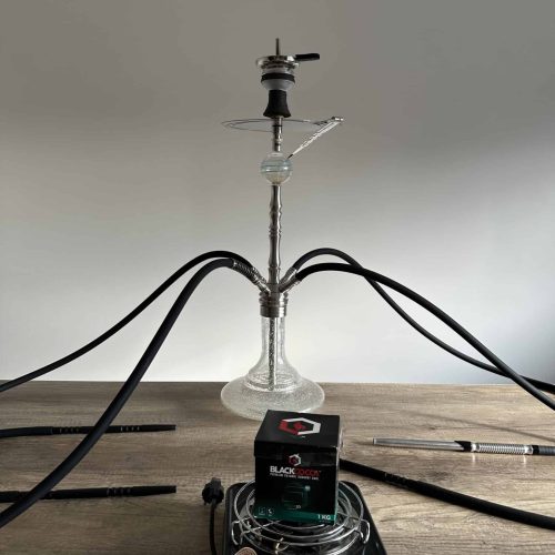 Shisha-Rauchsäule mit Heizplatte und Zubehör, ideal für Wasserpfeifen.