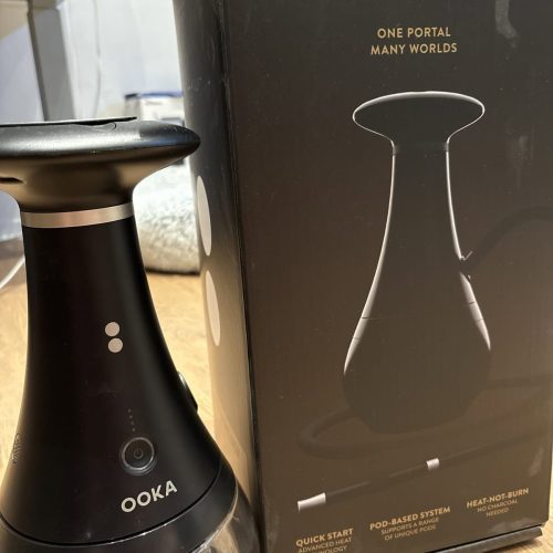 Ooka Shisha-Vaporizer mit modernem Design und Heiztechnologie.