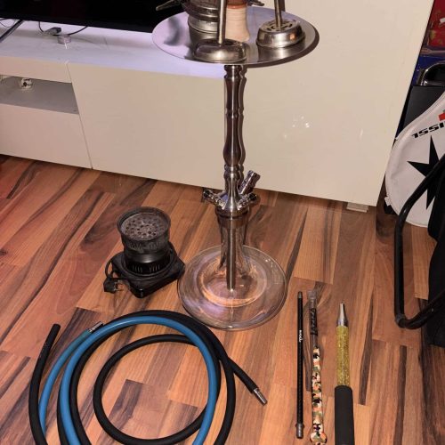 Shisha Glasbowl mit Stand und Zubehör.