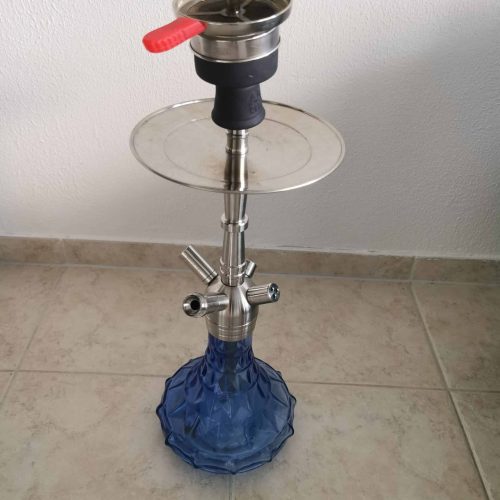 Dekorative Rauchsäule für Shisha-Liebhaber, stilvoll und funktional.