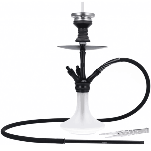 Shisha mit Glasbasis, Schlauch und Kopf, perfekt für Raucher.
