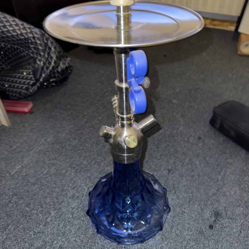 Bilder eines Wasserpfeifenaufsatzes mit Glasbasis, Metall- und Kunststoffteilen, für Shisha.