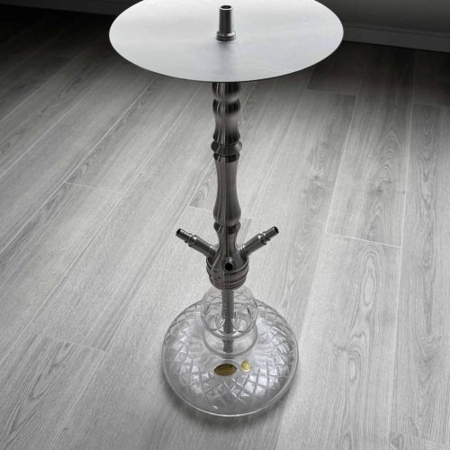 Halter für Wasserpfeife mit Glasbasis und Metallstange, ideal für Shisha-Accessoires.