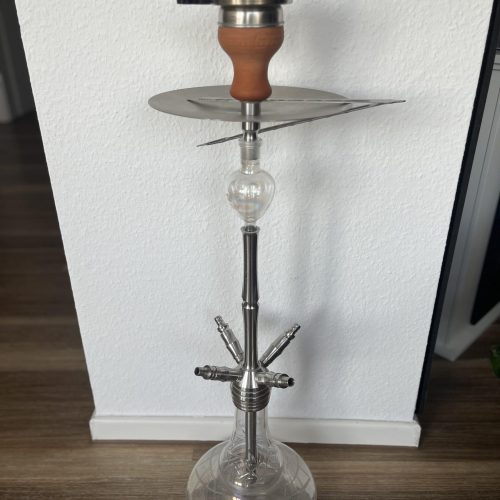 Rauchsäule mit Glasbasis, Metall und Holz, ideal für Shisha-Genuss.