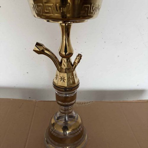 Wasserpfeifen-Adapter mit goldener Schale, ideal für Shisha-Liebhaber.