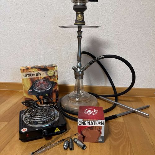 Rauchsäule mit Schlauch, Kohleanzünder und Zubehör für Shisha.