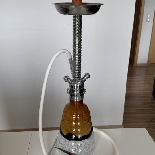 Rauchsäule für Shisha mit Glas- und Metallkomponenten, ideal für Wasserpfeifen.