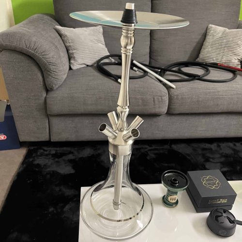 Raucherset mit Glasaufsatz, Schlauch und Zubehör für Shisha. Perfekt für gemütliche Abende.