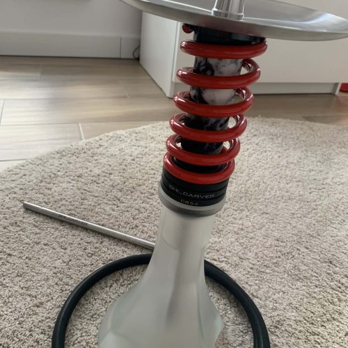 Rauchsäule mit Metallplatte, Schlauch und Basis für Shisha-Dampfen. Perfekt für Raucher und Shisha-L.