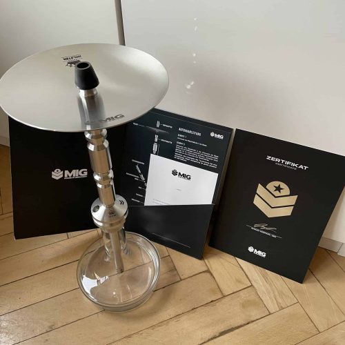 MG Shisha mit Glasbowl, Zertifikat und Bedienungsanleitung.