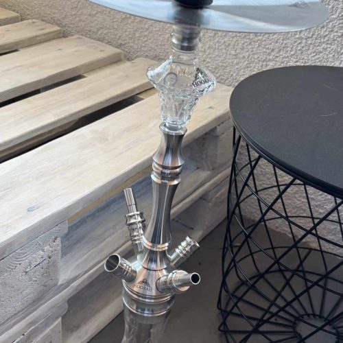 Rauch-Hookah mit Glas-Base, Metall-Design, für Shisha-Liebhaber.