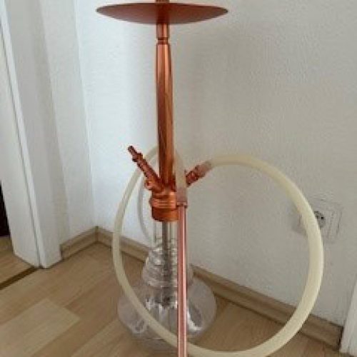 Rauchsäule mit Glasbowl, Kupferrohr und Schlauch für Shisha.