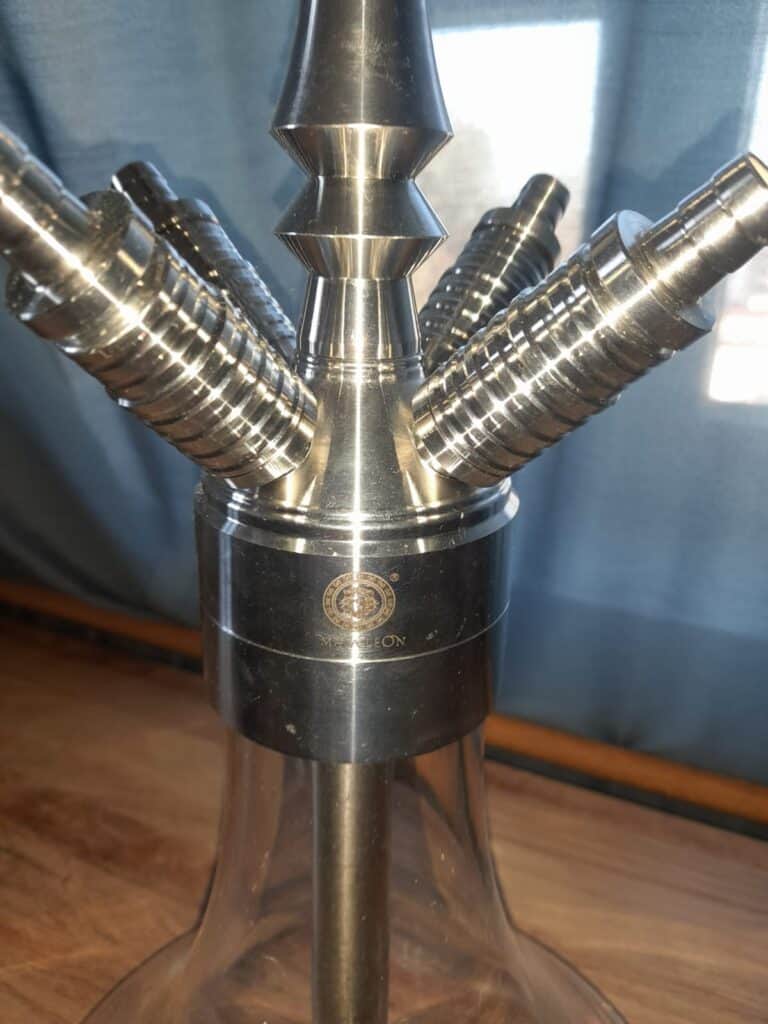 Edelstahl-Rauchsäule für Shisha mit mehreren Ausgängen.