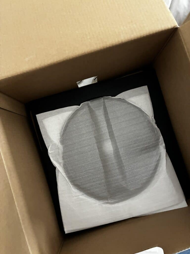 Neue Glasbowl für Shisha in Versandkarton verpackt.