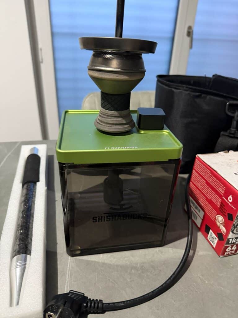 Schlauchanschluss für Shisha auf einem Wasserpfeifen-Setup, Zubehör für Shisha, Wasserpfeife.