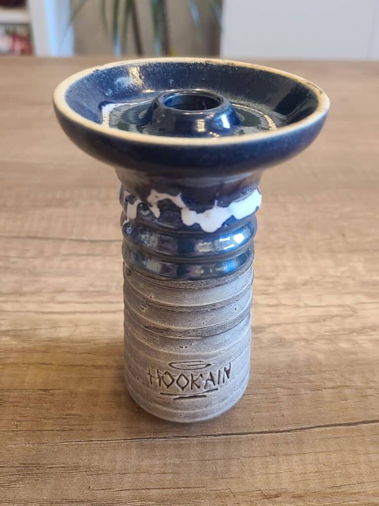 Raucherset für Shisha mit Keramik- und Tonkomponenten, gebraucht, gut erhalten.